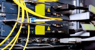 Заказать монтаж сетей в Кыштыме. Обслуживание ПК, ремонт от 316 руб